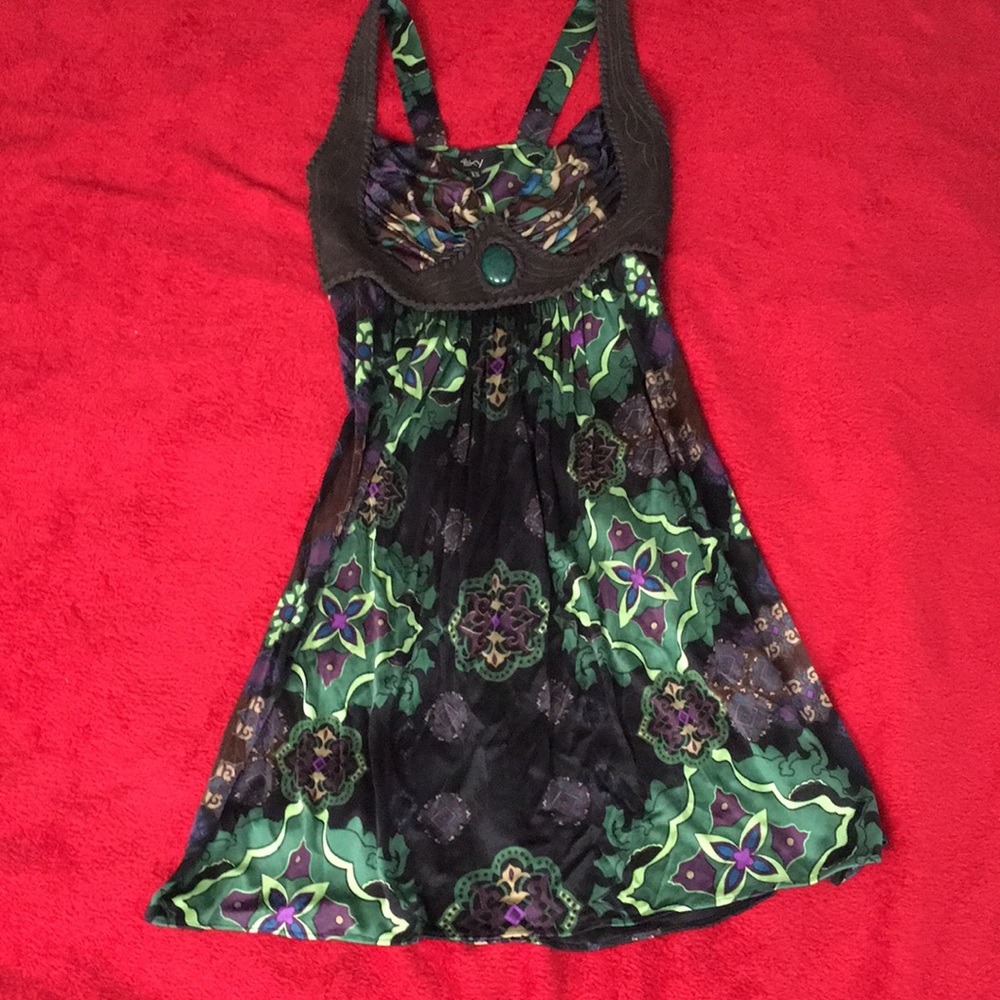 Beautiful green print xs sky dress